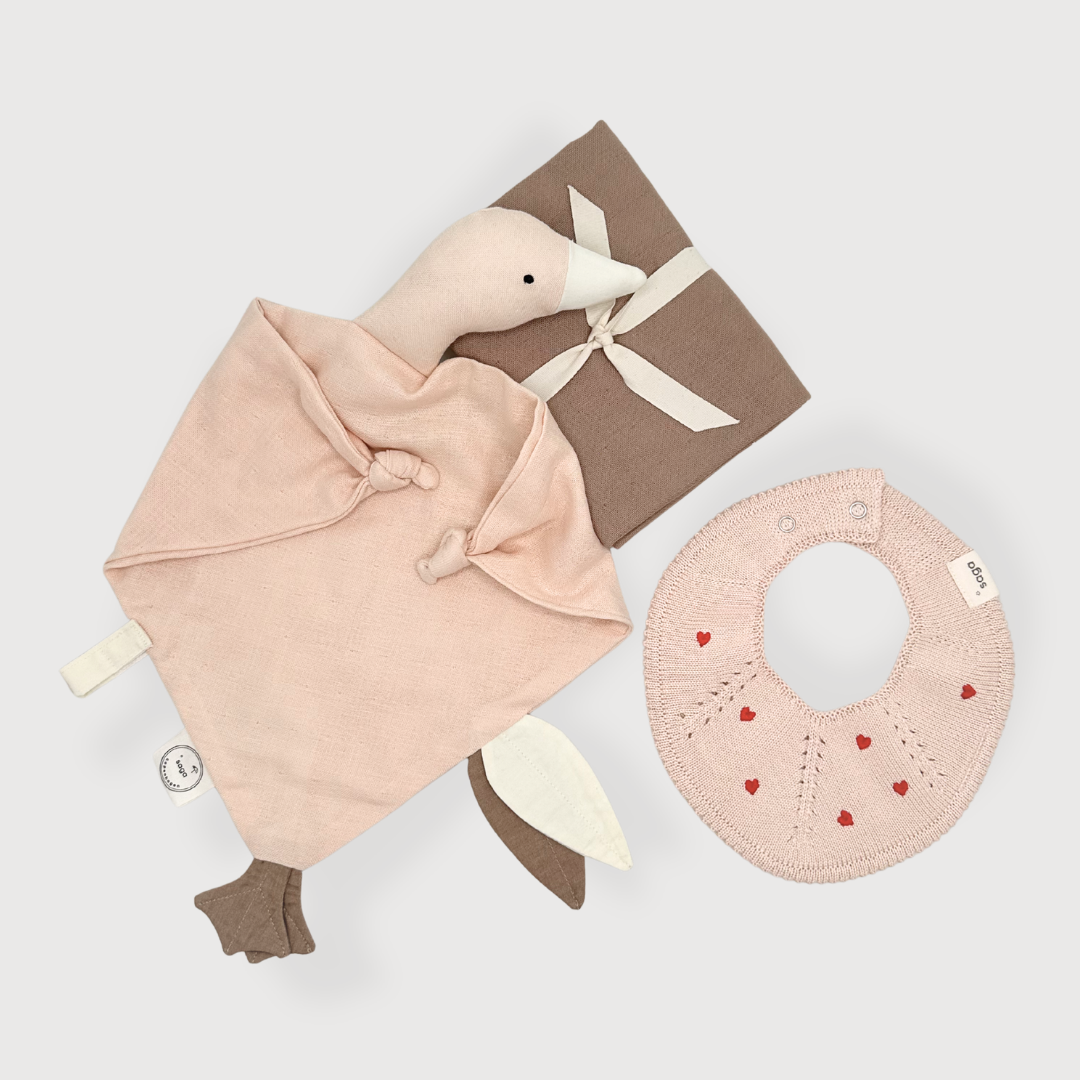 Baby Gift Box Dusty Clay – sustainable luxury maternity gift