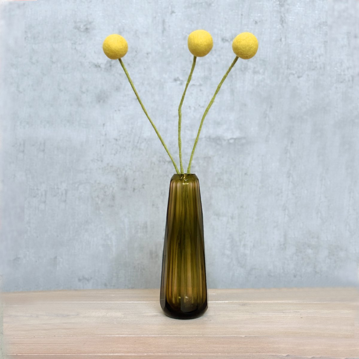 BeYoona Vilten Craspedia Geel 49 cm – Handgemaakt