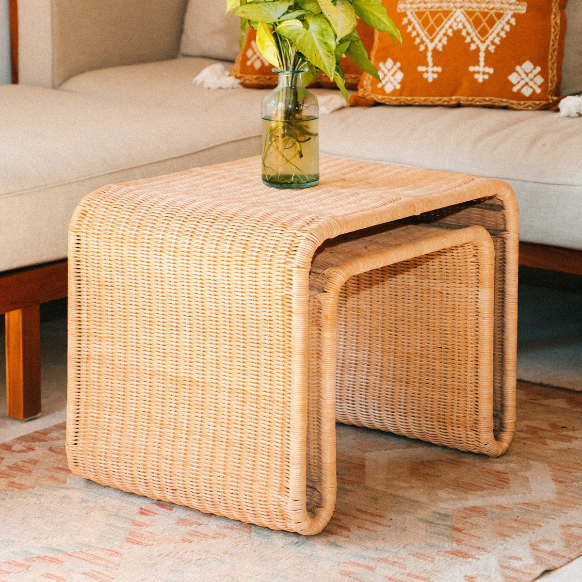 BAYU – Handmade rattan side table