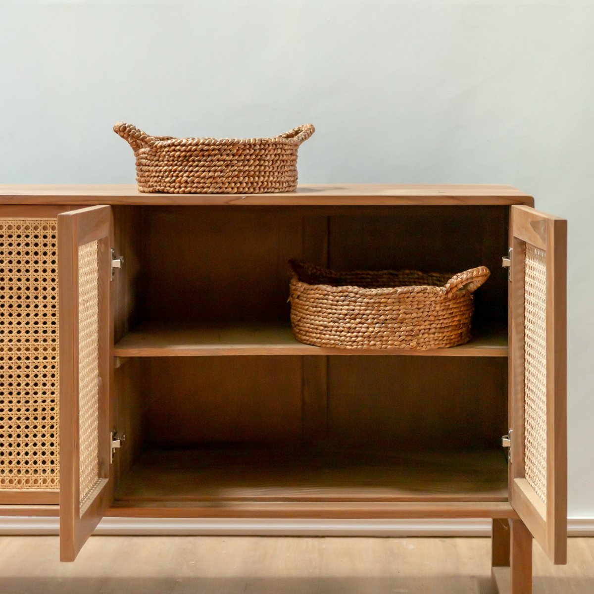JAWAH – Handmade water hyacinth basket