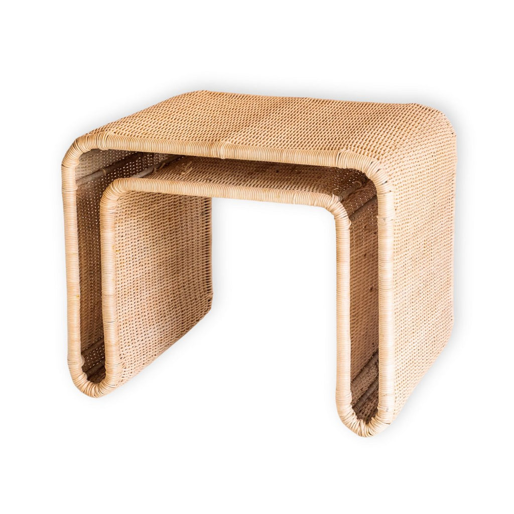 BAYU – Handgemachter Rattan-Beistelltisch