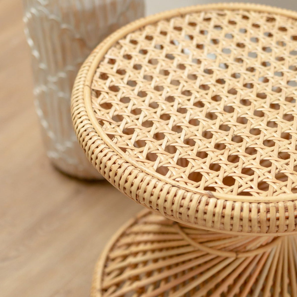 LUHU – Handmade rattan side table