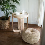 TELU – Handgefertigter Raffia-Pouf