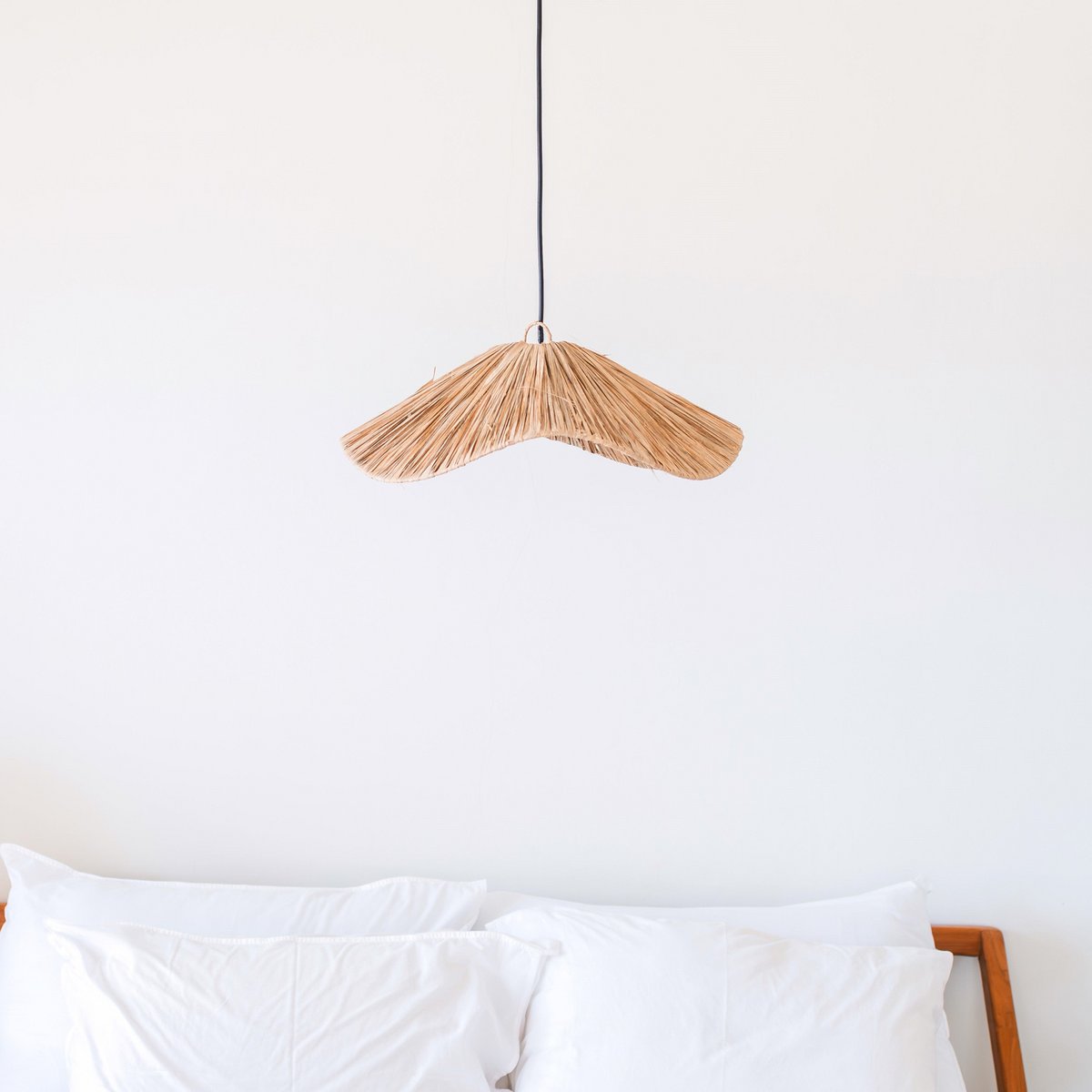 TAMPAH – Handgefertigter Raffia-Lampenschirm