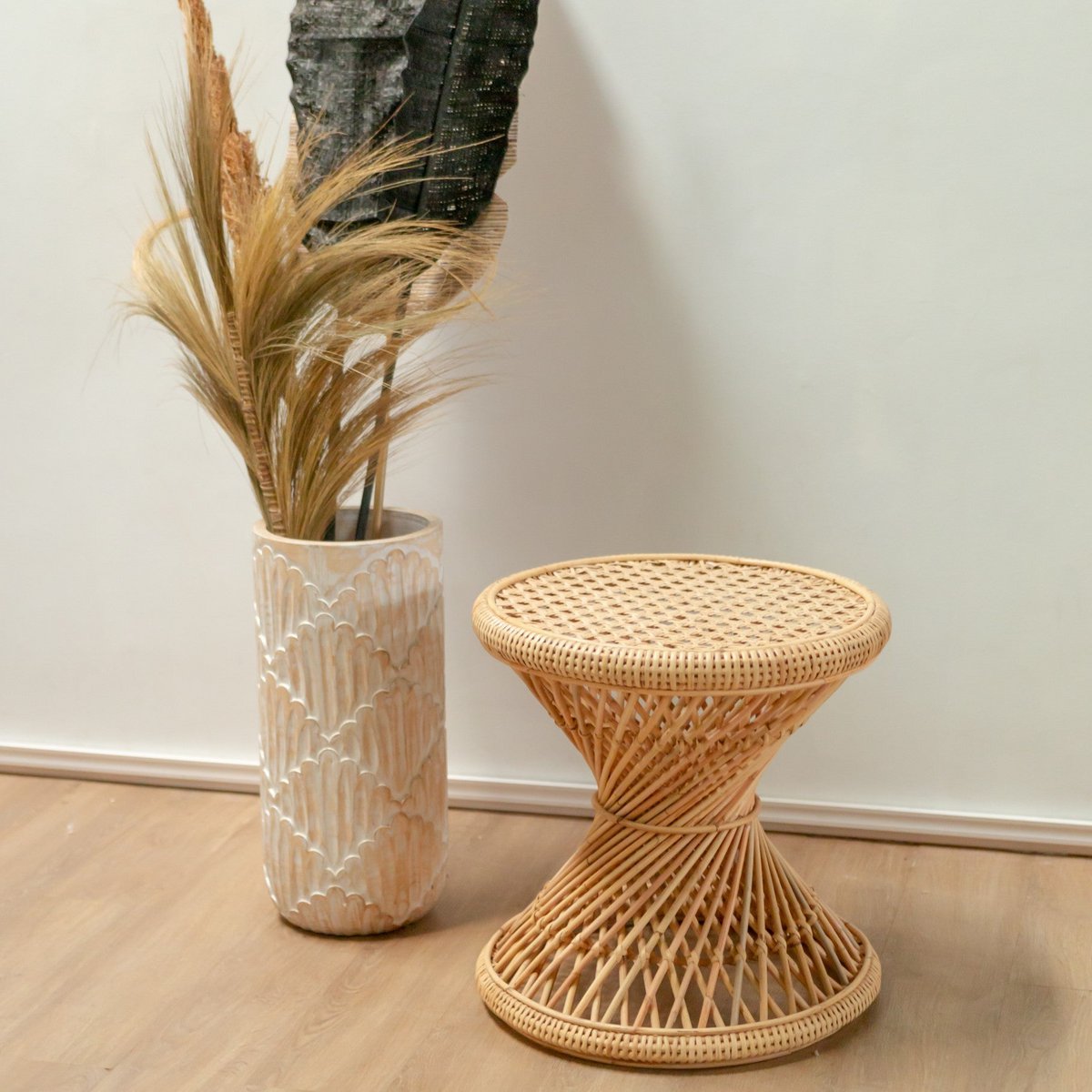 LUHU – Handgemaakte rotan bijzettafel
