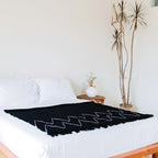 LINGGAH – Handgewebter Baumwollplaid schwarz 140 × 200 cm