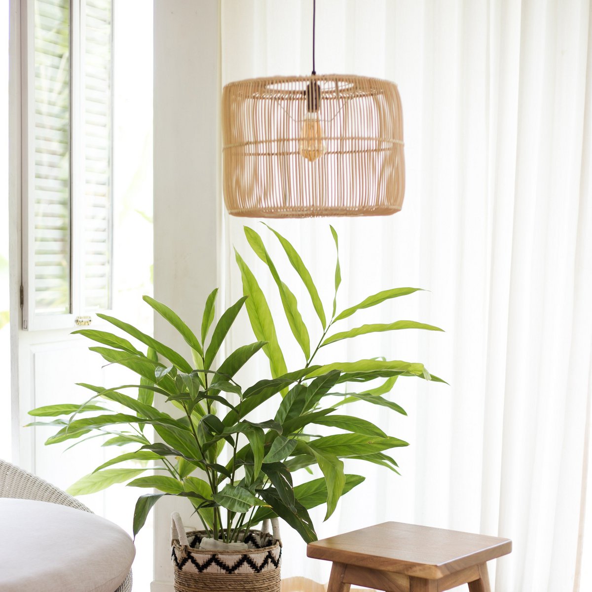 LIKU – Handgefertigter Lampenschirm aus Rattan