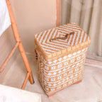 Dari Bamboe Wasmand met Deksel – Beige & Wit