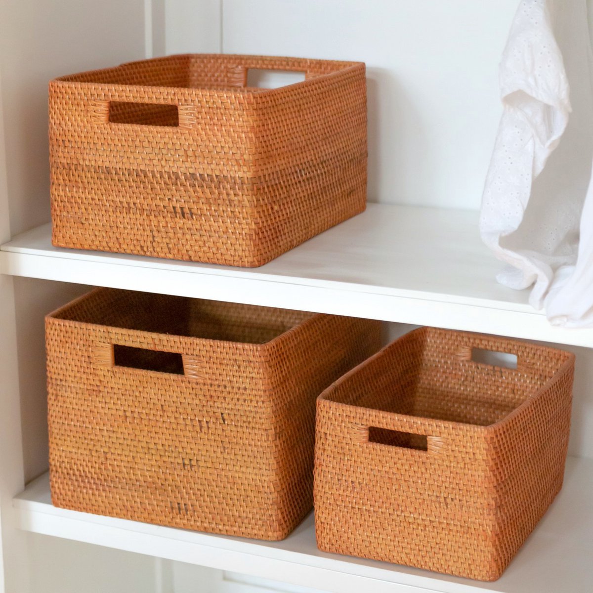 WARSA – Hand-braided rattan storage basket
