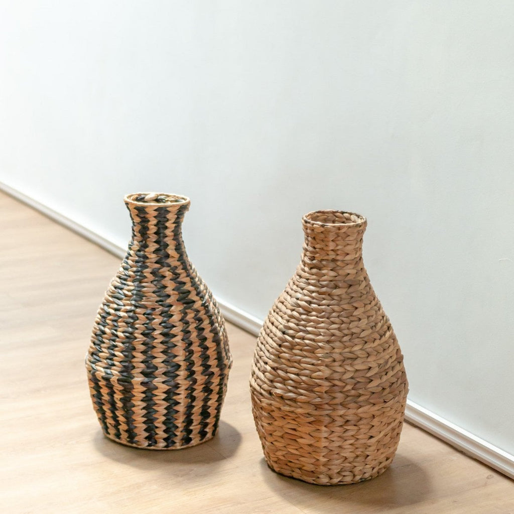 DAYANA – Handgefertigte Vase aus Wasserhyazinthe