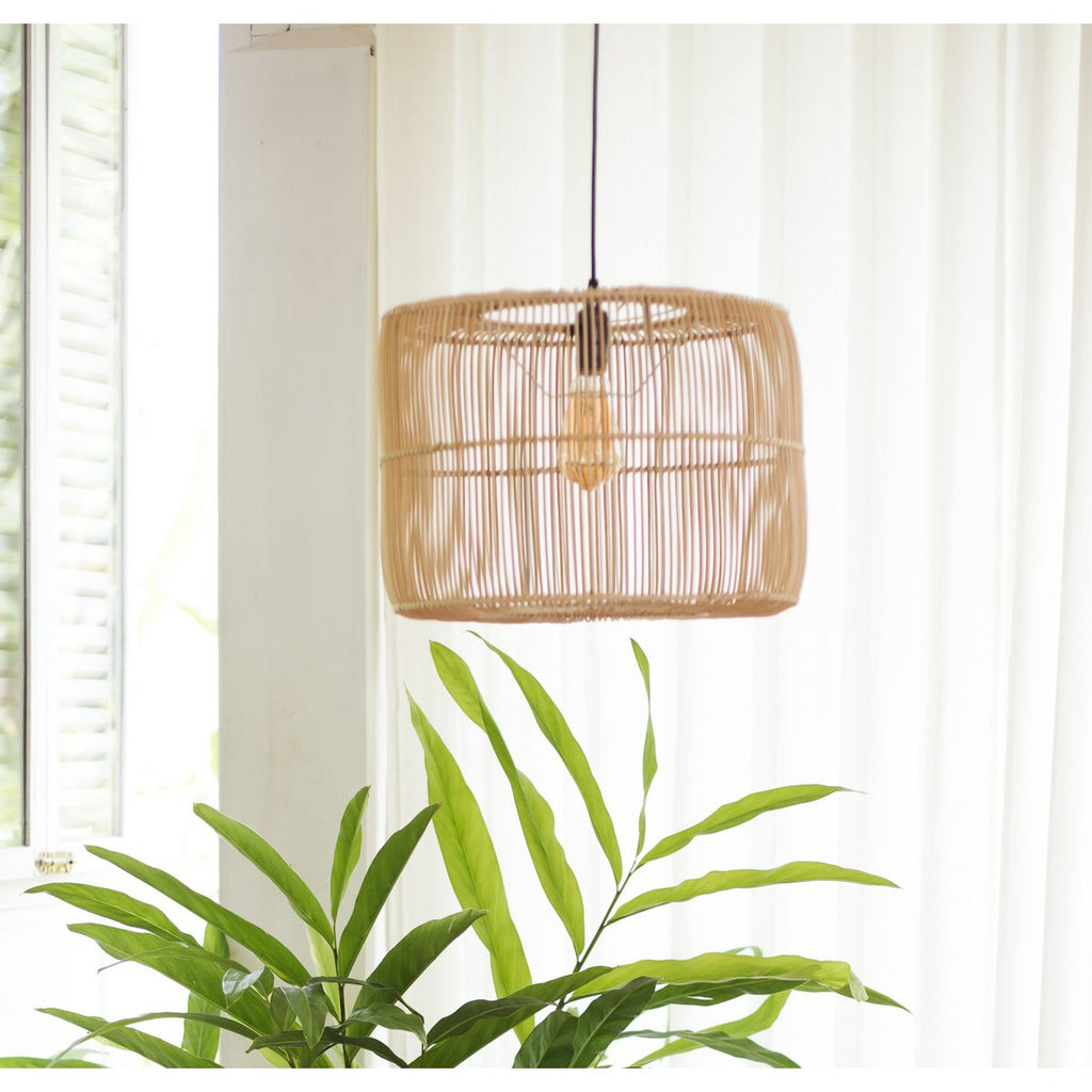 LIKU – Handgefertigter Lampenschirm aus Rattan