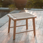 SUNDA – Handgemaakte kruk van Trembesi-hout & gerecycled papier