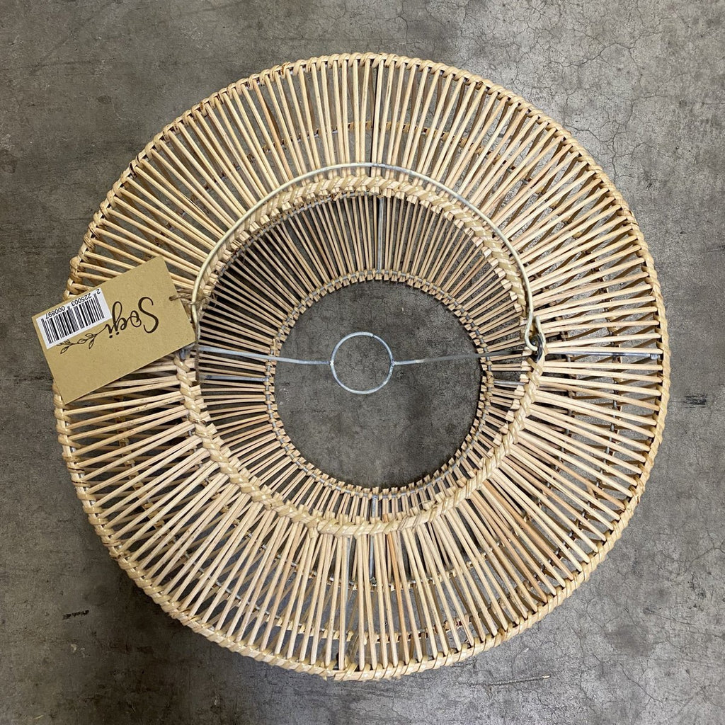 LIKU – Handgefertigter Lampenschirm aus Rattan