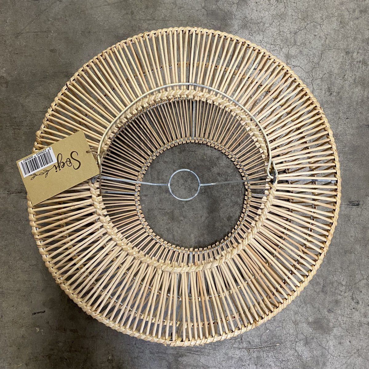 LIKU – Handgefertigter Lampenschirm aus Rattan
